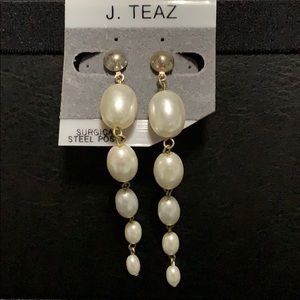 J. Teaz Dangling Faux Pearl Earrings